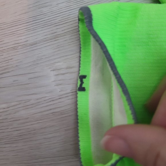 2 pair Shock Doctor Leg Compression Sleeves- green ones worn once - Picture 4 of 4